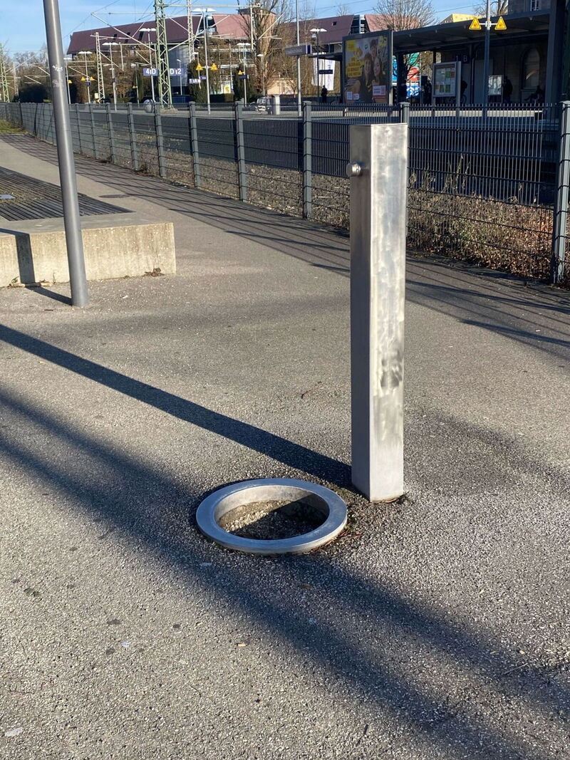 Trinkbrunnen Basketball Court am Bahnhof