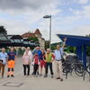 Bürgermeister Julius Mihm eröffnete offiziell mit dem Arbeitskreis Mobilität und Verkehr neue Radabstellplätze am Bahnhof